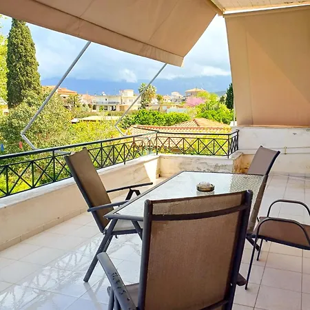 아파트 Hidden Gem, Modern Escape With Stunning Views